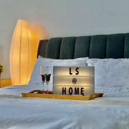 Loft Signature Executive Suite Empire City 페탈링자야 외부 사진