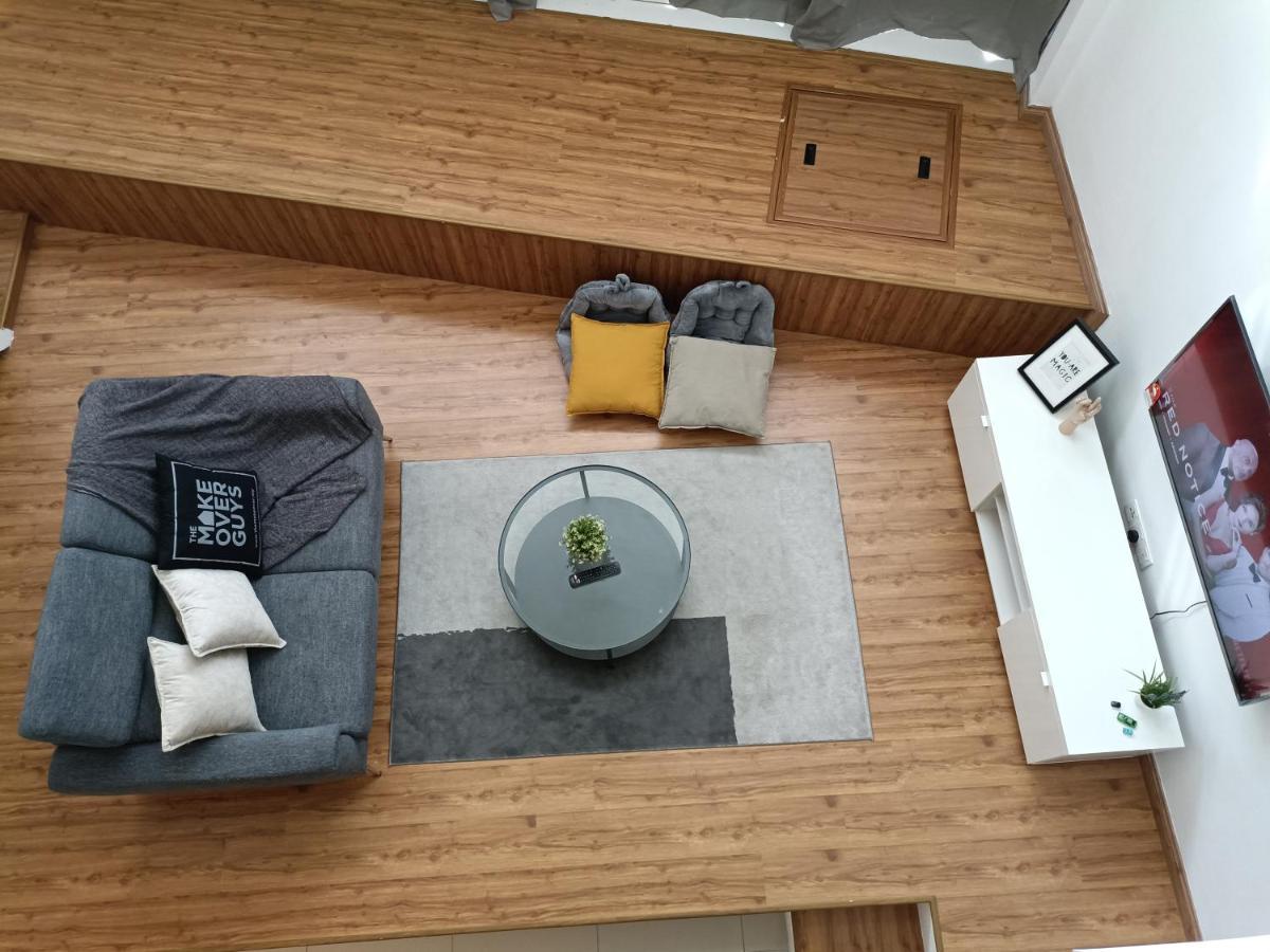 Loft Signature Executive Suite Empire City 페탈링자야 외부 사진