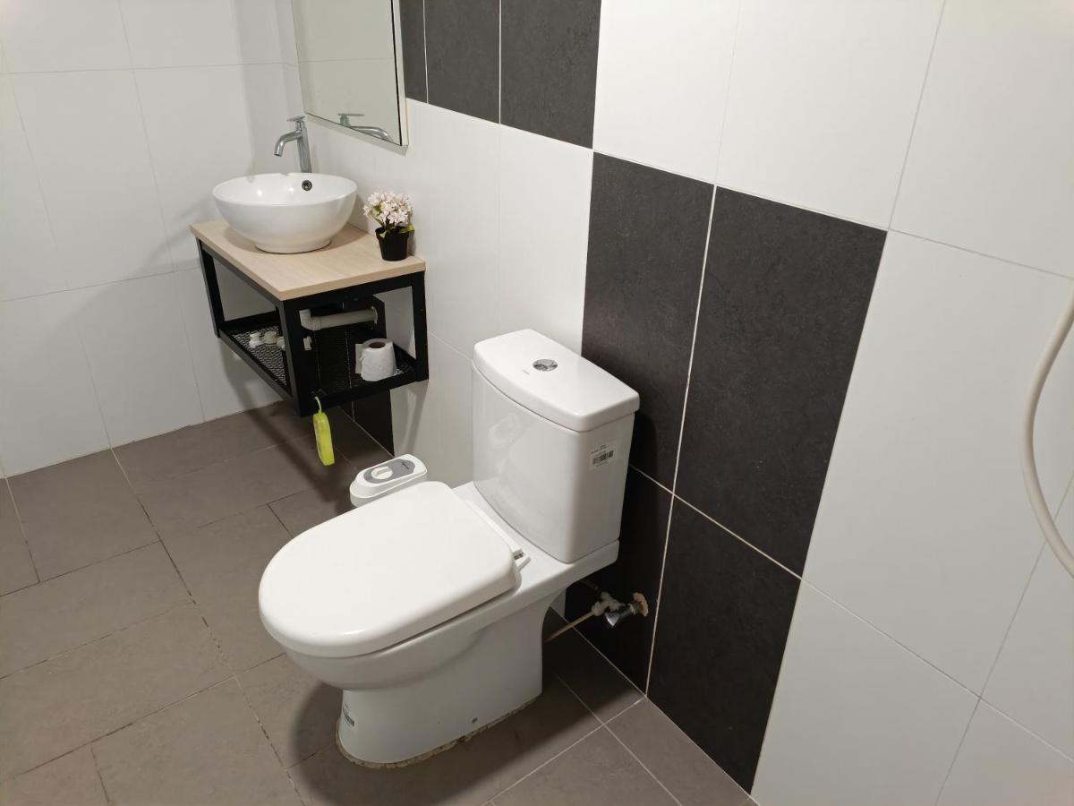 Loft Signature Executive Suite Empire City 페탈링자야 외부 사진